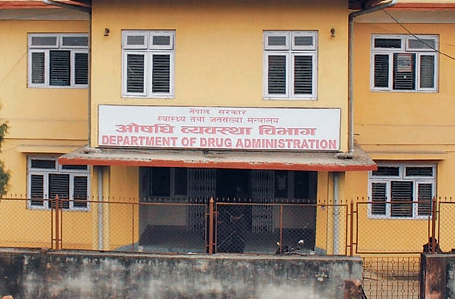 गुणस्तरहीन स्यानिटाइजर बजारमा, औषधि व्यवस्था विभागको चासो