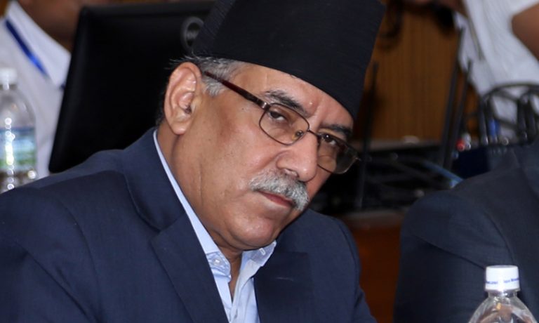 भारतमा प्रधानमन्त्री प्रचण्डले भेटे ‘फरार अभियुक्त’