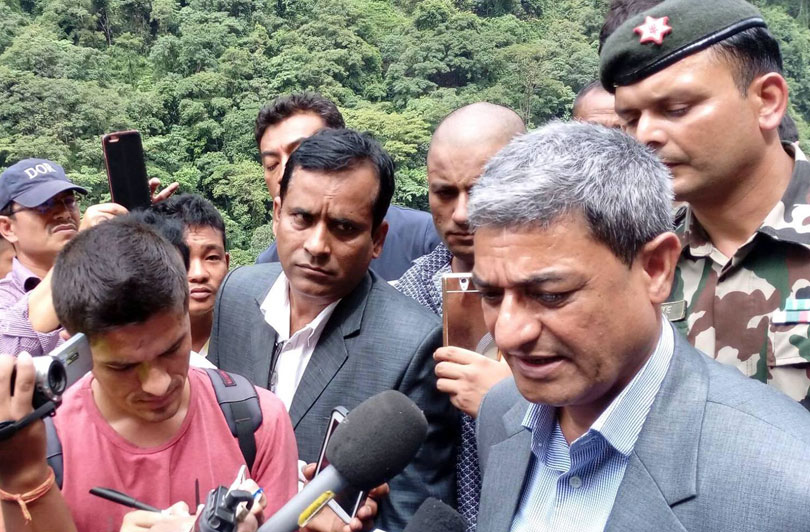 Ramesh-Lekhak-at-Chitwan
