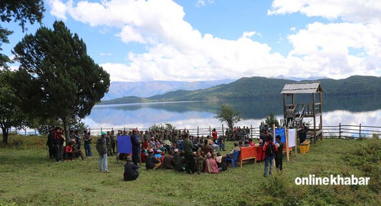 राराको सुन्दरता बचाइ राख्न सफाइ अभियान