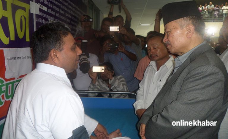 झापाका ‘गोविन्द केसी’ लाई सुवास नेम्वाङको साथ !