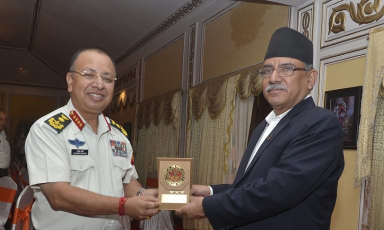 द्वन्द्वकालीन मुद्दामा नेपाली सेना तानिनु हुन्नः प्रधानमन्त्री