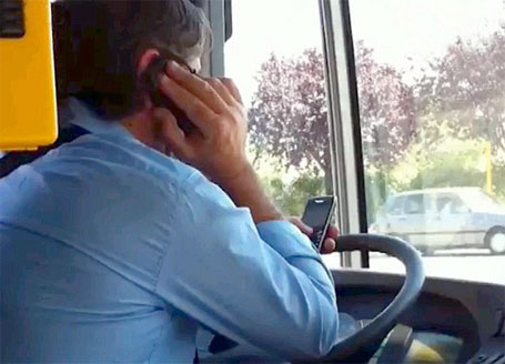 using-mobile-phone-while-driving