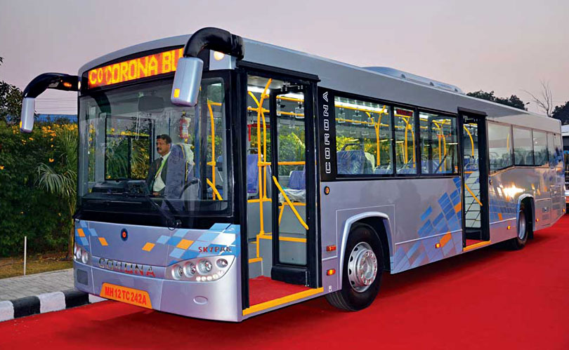 semi-low-floor-bus