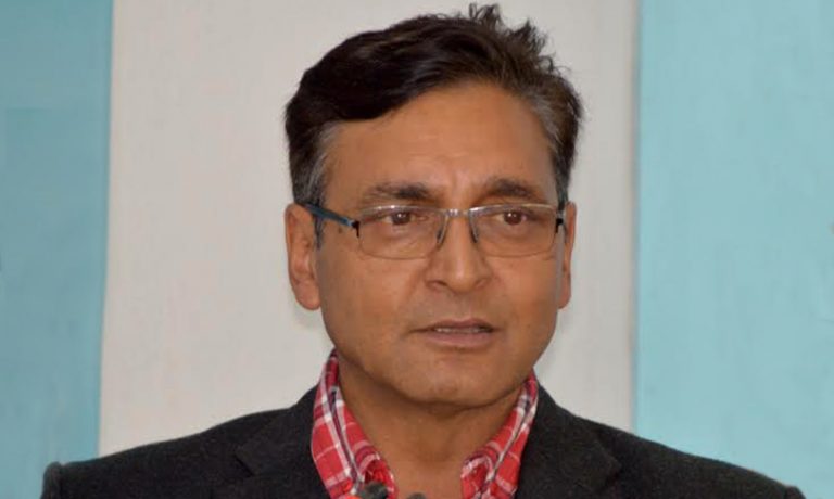 ओलीको साथ छाडेर माओवादी केन्द्रमा फर्किंदैनौ : मन्त्री रायमाझी