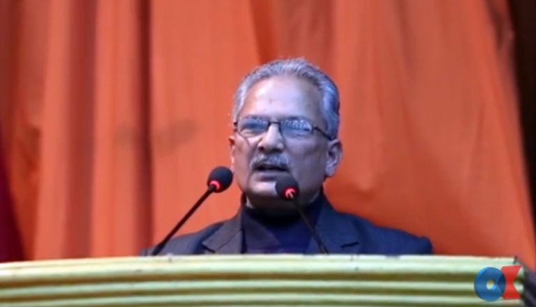विवेक शाह र सुधीर शर्माले झूठो इतिहास लेखेको बाबुरामको गुनासो (भिडियोसहित)