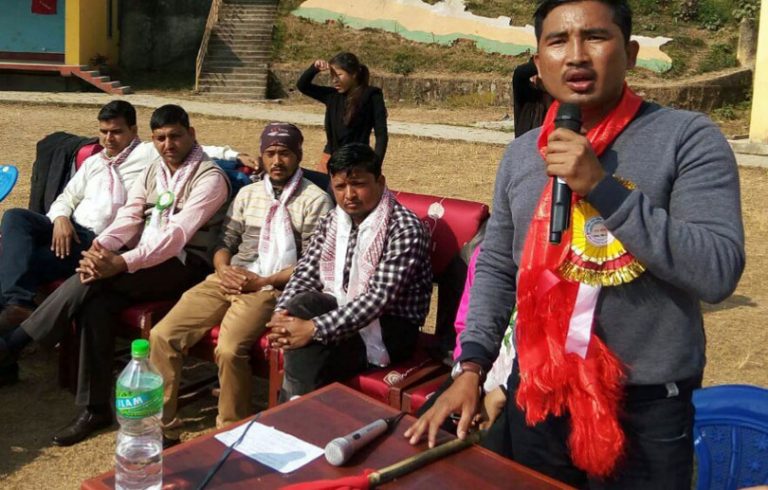 युवा संघलाई क्रान्तिकारीको सुझाव- प्रचण्डको चिन्ता छाड, ओलीको ऋण तिर