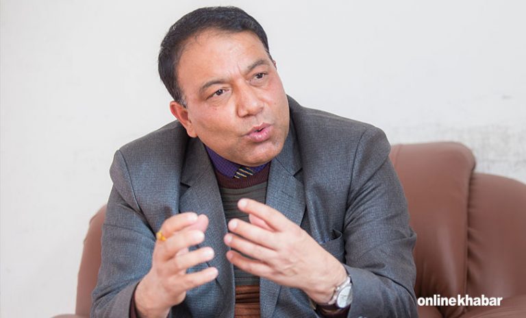 भूकम्प पीडितका लागि काम गर्दा जस लिने होडबाजी चल्यो