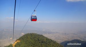 केबलकार बिग्रिएपछि ४०० यात्रु चन्द्रागिरि डाँडामा अलपत्र