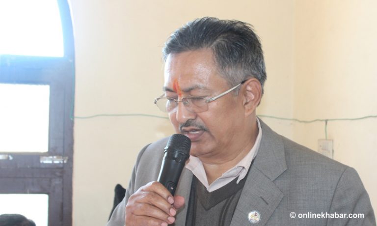 तत्काल पार्टी नेतृत्व परिवर्तन सम्भव छैनः बालकृष्ण खाँण