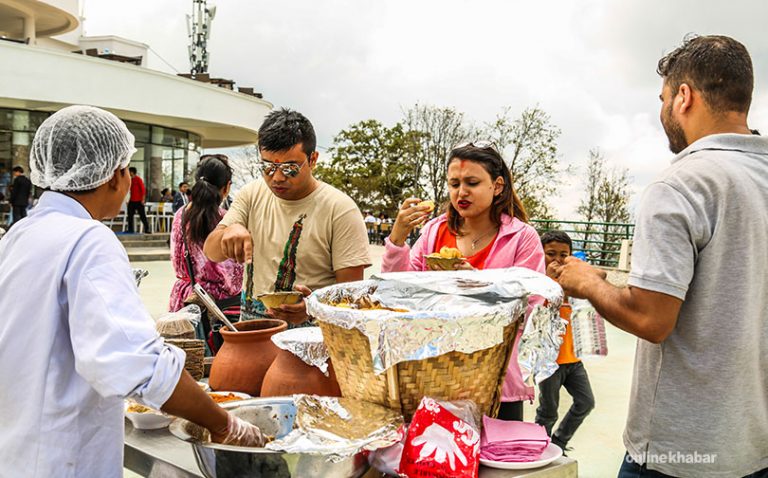 चन्द्रागिरि नगरपालिकामा फुटपाथमा व्यवसाय गर्न नपाइने