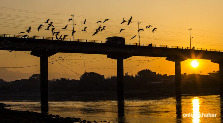 नारायणी नदीमाथि चार लेनको पुल बनाउन ठेक्का खुल्दै