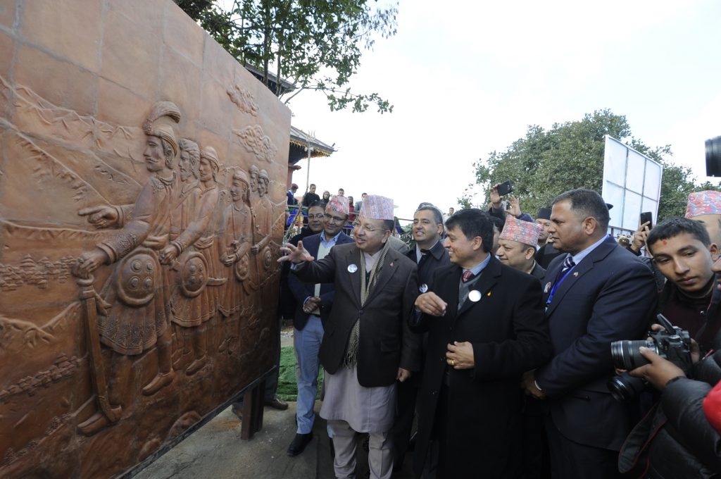 चन्द्रागिरिमा पृथ्वी नारायणको मूर्तिचित्र अनावरण