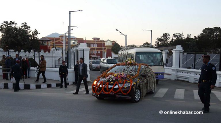 शितल निवासबाट राष्ट्रपति पुत्रीको विदाई तस्वीरमा हेर्नुस्