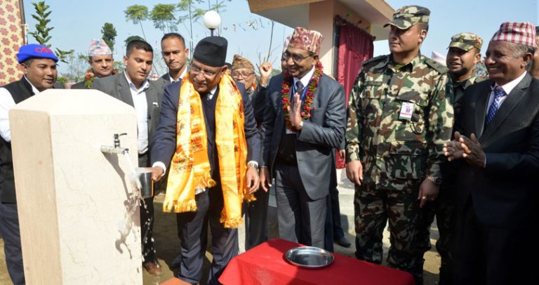 चितवनमा प्रचण्डका आश्वासनः मेघौली एयरपोर्ट सञ्चालनदेखि तारजालीको व्यवस्थासम्म