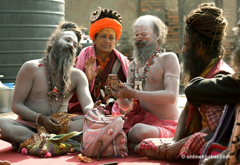 ‘नग्नता र अश्लिलता एउटै होइन, शिवरात्रिका नागाबाबालाई अश्लिल भन्न मिल्दैन’