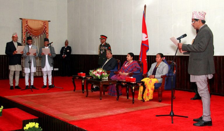 निर्वाचन आयोगले पूर्णता पायो, निश्पक्ष चुनाव गराउने आयुक्तहरुको बाचा