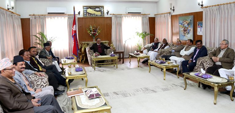 स्थानीय चुनावपछि मात्र संविधान संशोधन गर्ने प्रचण्डको प्रस्ताव
