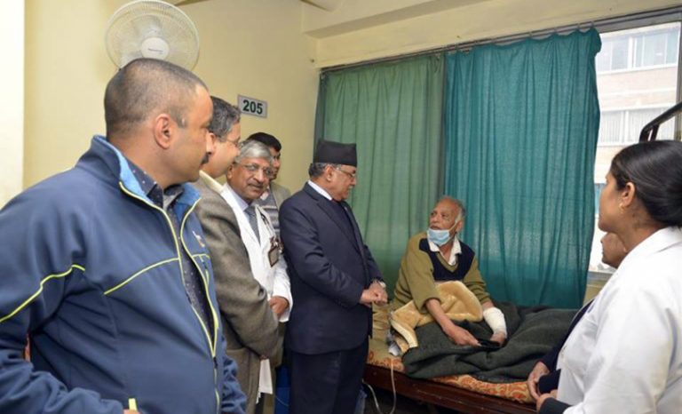 प्रचण्डलाई दूर्गा सुवेदीको जवाफ- मेरो उपचार गर्नुपर्दैन, छिटो चुनाव गर्नोस्  !