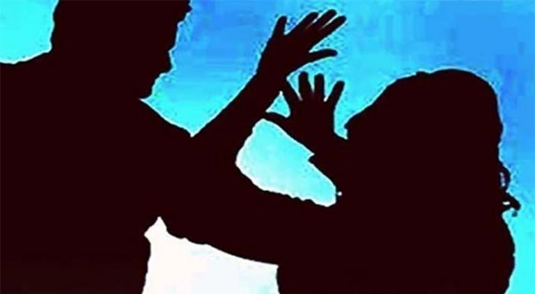 प्रहरी बनेर श्रीमानलाई कुटपीट, श्रीमतीलाई बलात्कार