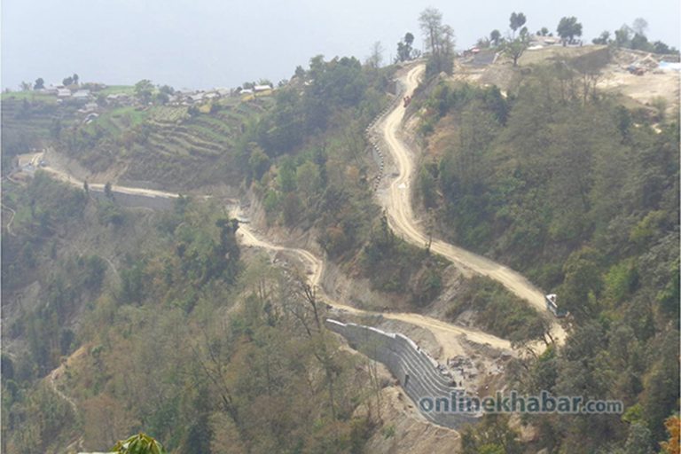 मध्यपहाडी लोकमार्गका लागि ५ अर्ब ५५ करोड बजेट