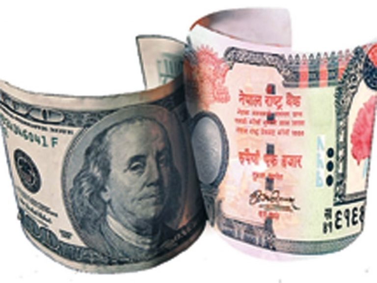विश्व बजारमा डलरको भाउ बढ्दै, एक डलरलाई लगभग १ सय ५ तिर्दै नेपाली