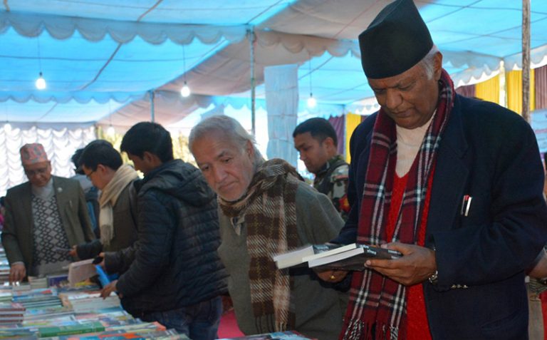 प्रज्ञा-प्रतिष्ठानमा पुस्तक प्रदर्शनी, १५ देखि ६० प्रतिशतसम्म छुट