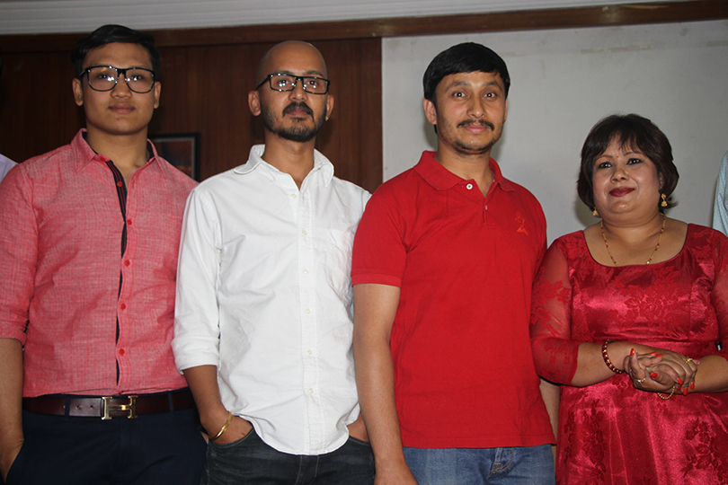 ५ करोडको बजेटमा हिडेरै अमेरिका पुग्ने कथाको मुख्य हिरो खगेन्द्र