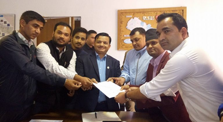 शुल्क घटाउन विद्यार्थी संगठनद्वारा तीन दिनको अल्टिमेटम