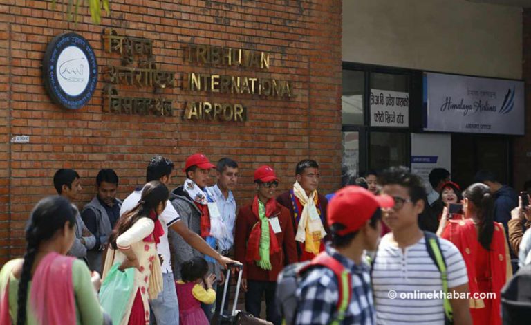 चुनावमा अन्तर्राष्ट्रिय हवाई यात्रु बोक्न काठमाडौंमा सटल बस सेवा, भाडा ३००