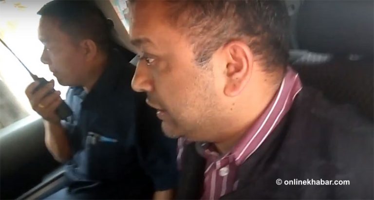 कपनमा स्वास्थ्यमन्त्री गगन थापामाथि दुर्व्यवहार (भिडियोसहित)