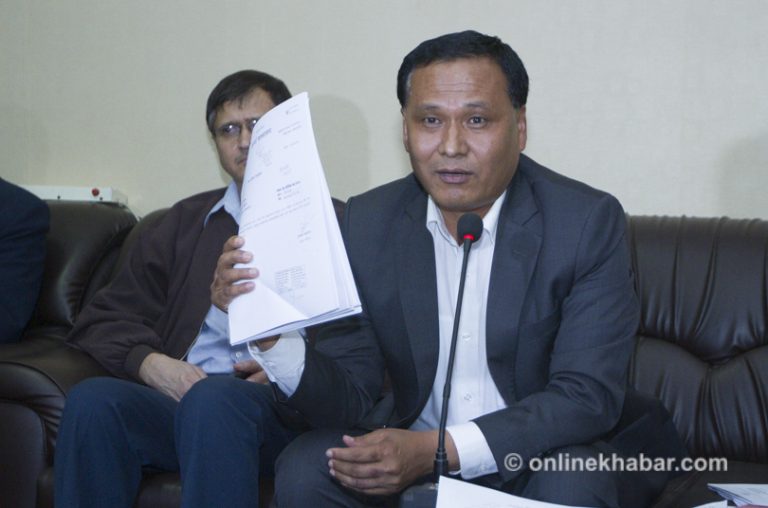 ऊर्जा मन्त्रालयले कुलमानलाई पठायो तीनपन्ने पत्र, लेख्यो पदबाट हटाउनुका १० कारण