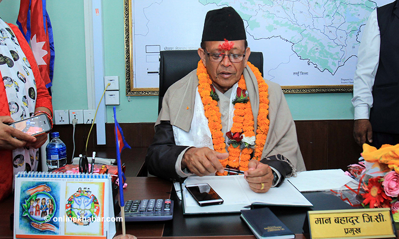 पोखराका मेयर जीसीले सम्हाले कार्यभार, वृद्धभत्ता २ सय थप