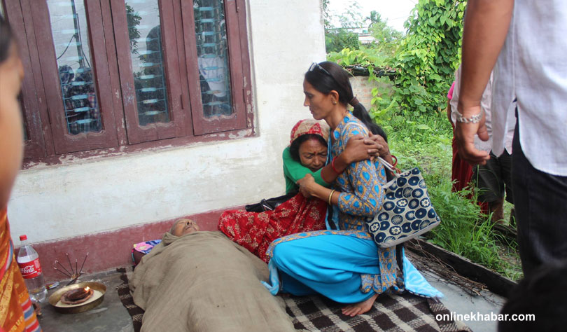 मतदान गर्न बसेका वृद्धको मृत्यु