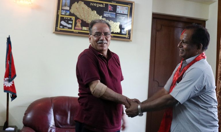 ०४२ सालको बम काण्डका कमाण्डर माओवादीमा प्रवेश