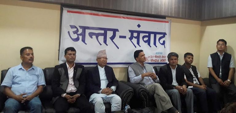 संसदको आयु लम्ब्याएर चुनाव नगराउने खेल हुन थालेको माधव नेपालको आशंका