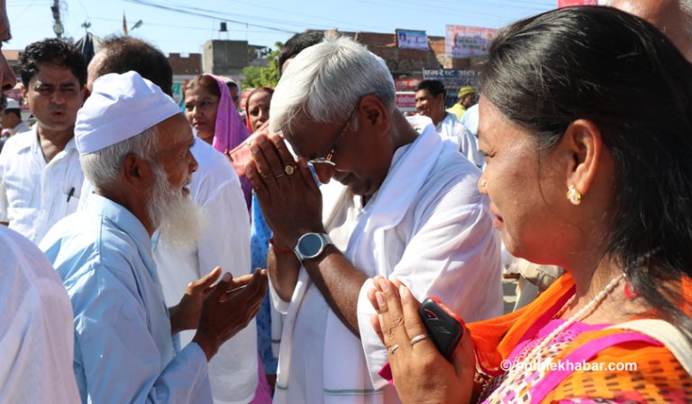 नेपालगञ्जमा इदः शुभकामना साटासाटसँगै भोट माग्दै उम्मेदवारहरु
