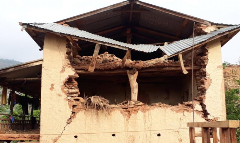 भूकम्पको २ वर्ष वित्यो, रामेछापमा एक हजार घर पनि बनेनन्