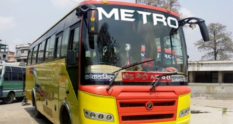पूर्व चल्ने रात्री बस दिउँसो ४ बजेभित्रै छुट्ने, त्रिभुवन राजपथमा ठूला ट्रकलाई रोक
