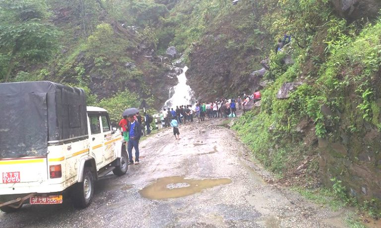 कर्णालीका ५ राजमार्ग अवरुद्ध, ५ दिनदेखि हवाई सेवा पनि ठप्प