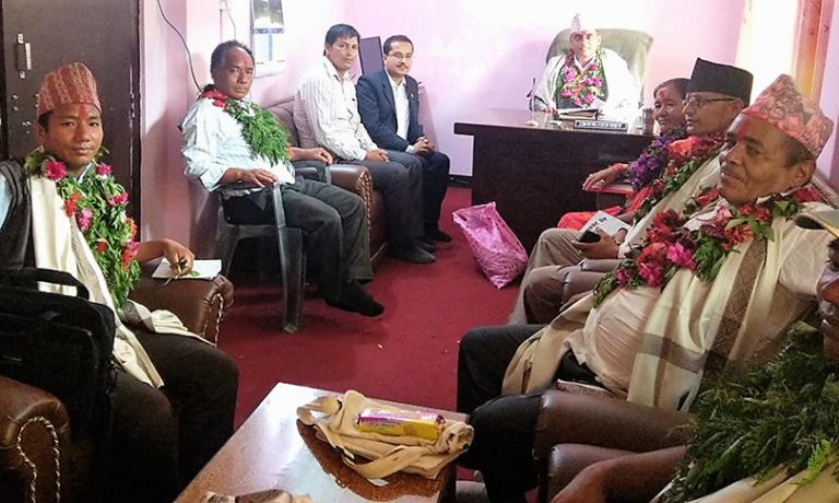 सत्यवती गाउँपालिकामा अपाङ्गता परिचयपत्र घरमै पुर्‍याइदिने