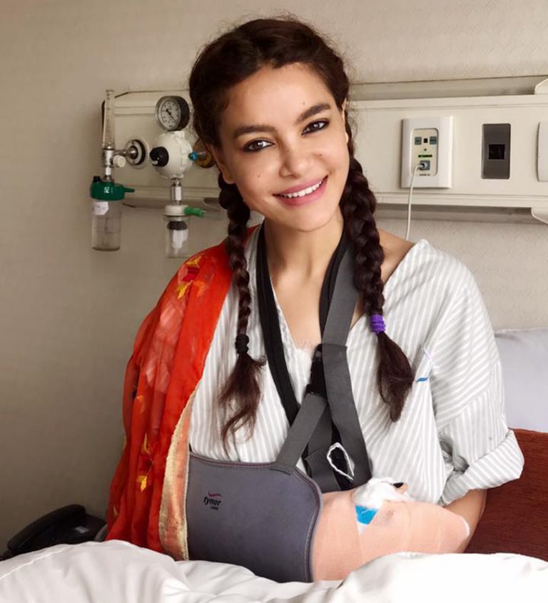 श्रृष्टीको दाहिने हातको नाडीमा गम्भिर चोट, शनिबार गरियो अप्रेशन