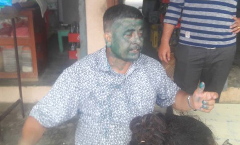 अन्तरघात गरेको आरोपमा कोहलपुरमा कांग्रेस नेतामाथि कालोमोसो