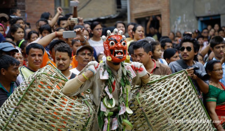 आज गाईजात्रा पर्व मनाइँदै, काठमाडौं उपत्यकामा सार्वजनिक विदा