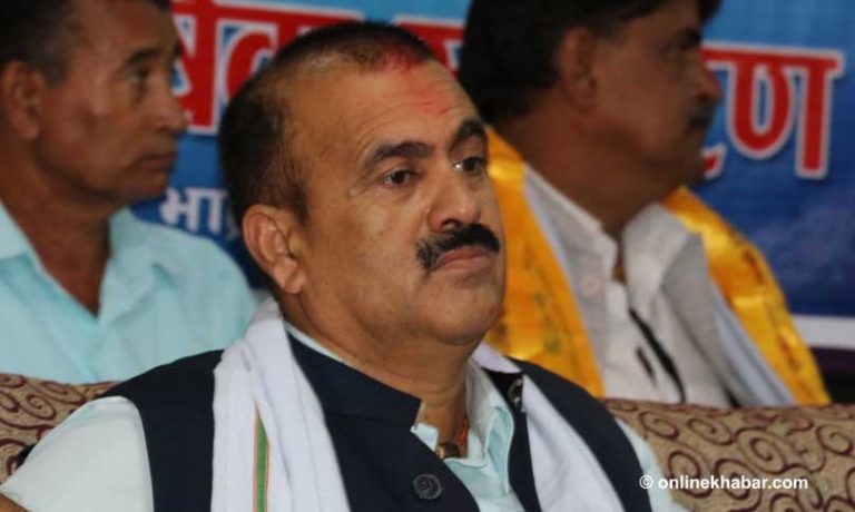 कांग्रेस बैठकमा महेन्द्र यादव : आसन्न निर्वाचनबारे आजै निर्णय गरौं