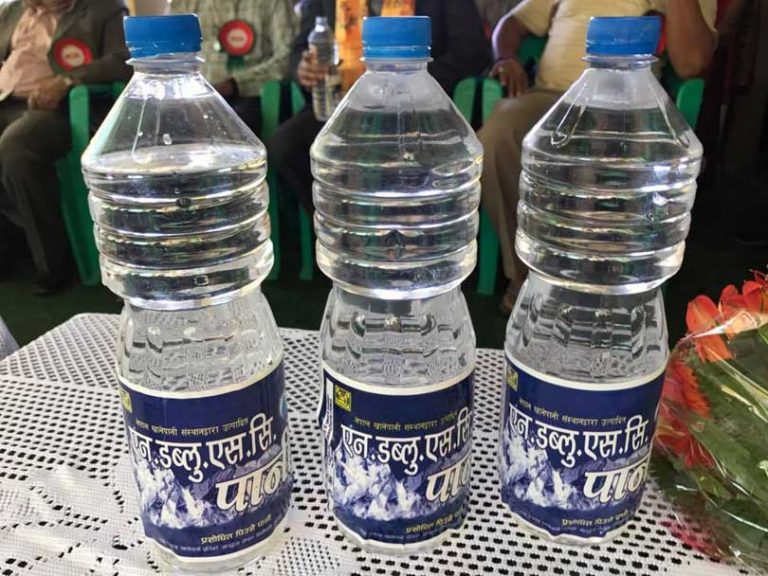 खानेपानी संस्थानले पनि थाल्यो जारमा पानी बिक्री