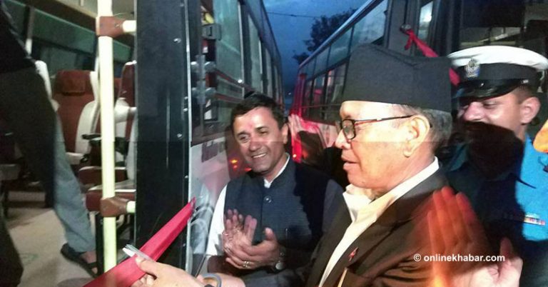 पोखरामा सुरु भो सन्ध्याकालीन बस सेवा