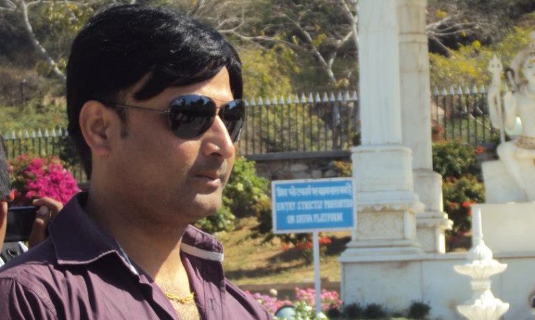 राजपाका ‘विद्रोही’ उम्मेदवारको दाबीः मधेसको सुपरस्टार हुँ, गीतले नै भोट तान्छु