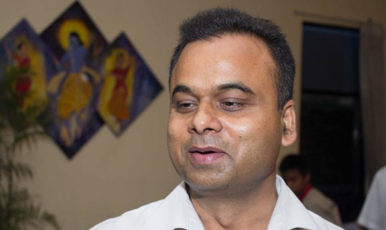 प्रधानमन्त्रीले संविधानमाथि ‘कू’ गरे : संविधानविद् आचार्य