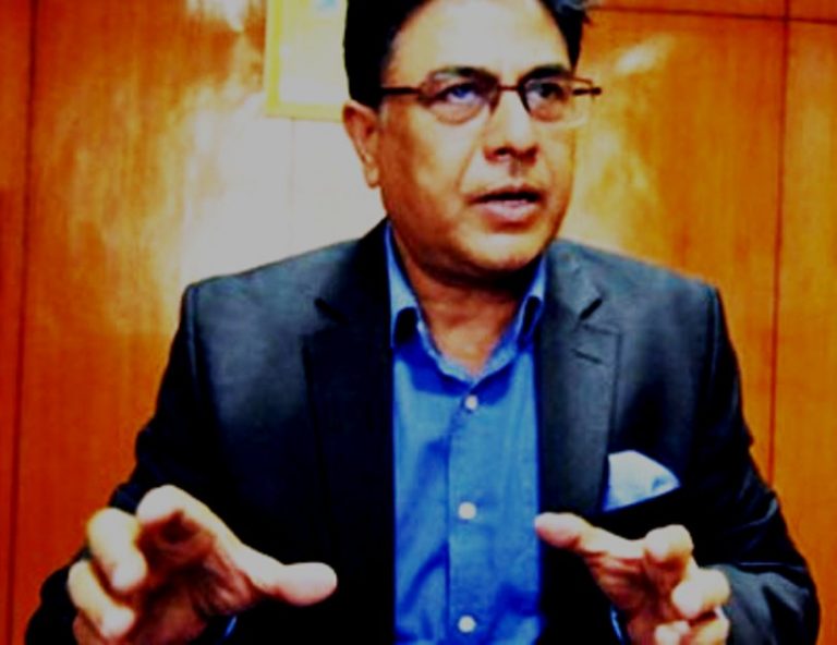 १ घण्टा घेरिए गभर्नर नेपाल, ३० वर्षे सेवा अवधि राख्नुपर्ने संघको माग